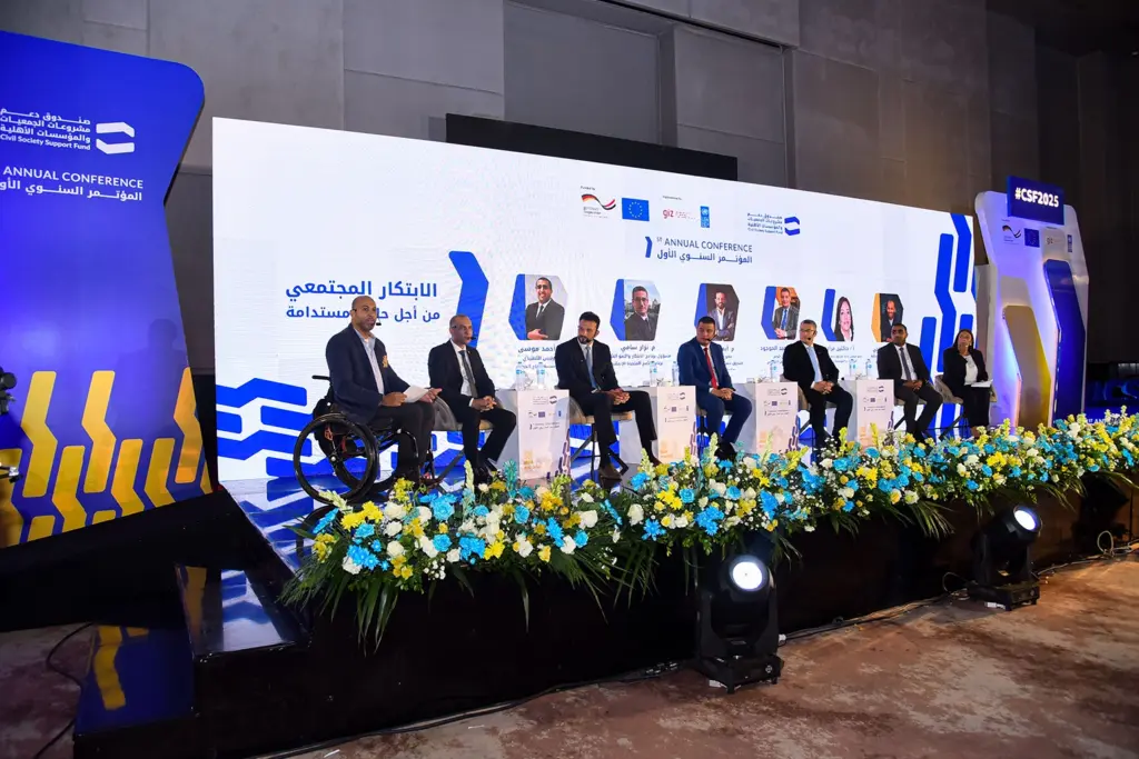 On-Site Conference Management vs Virtual Coordination: What Changes